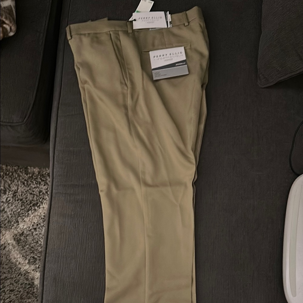 Perry Ellis Men's Khaki Dress Pants